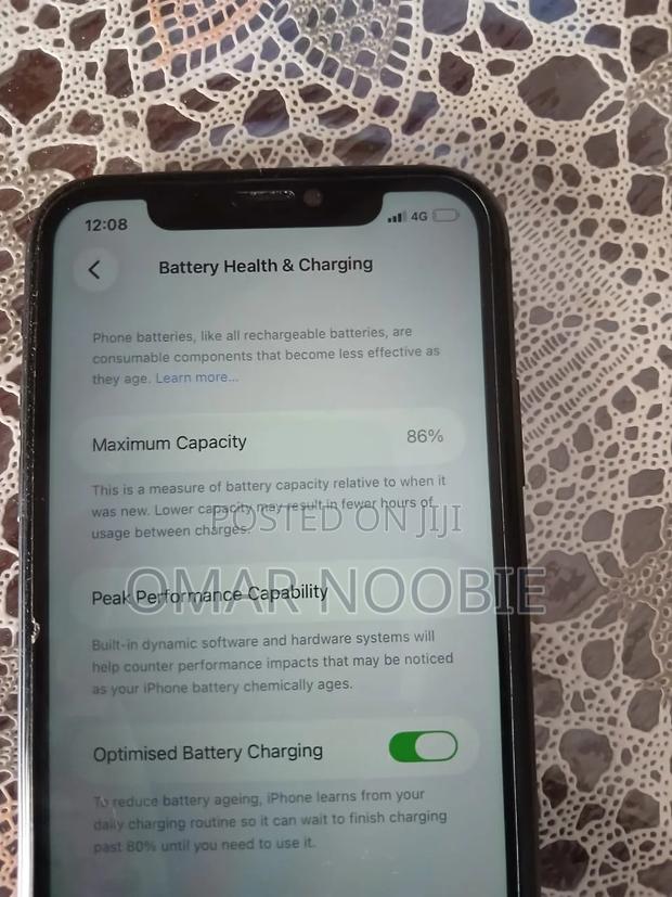 Apple iPhone 11 128 GB Black - main view