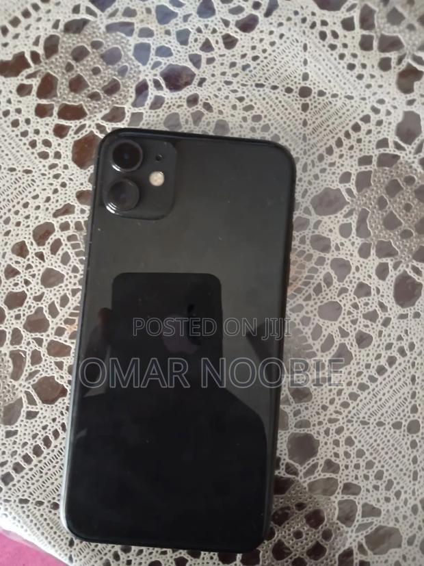 Apple iPhone 11 128 GB Black - thumbnail 3