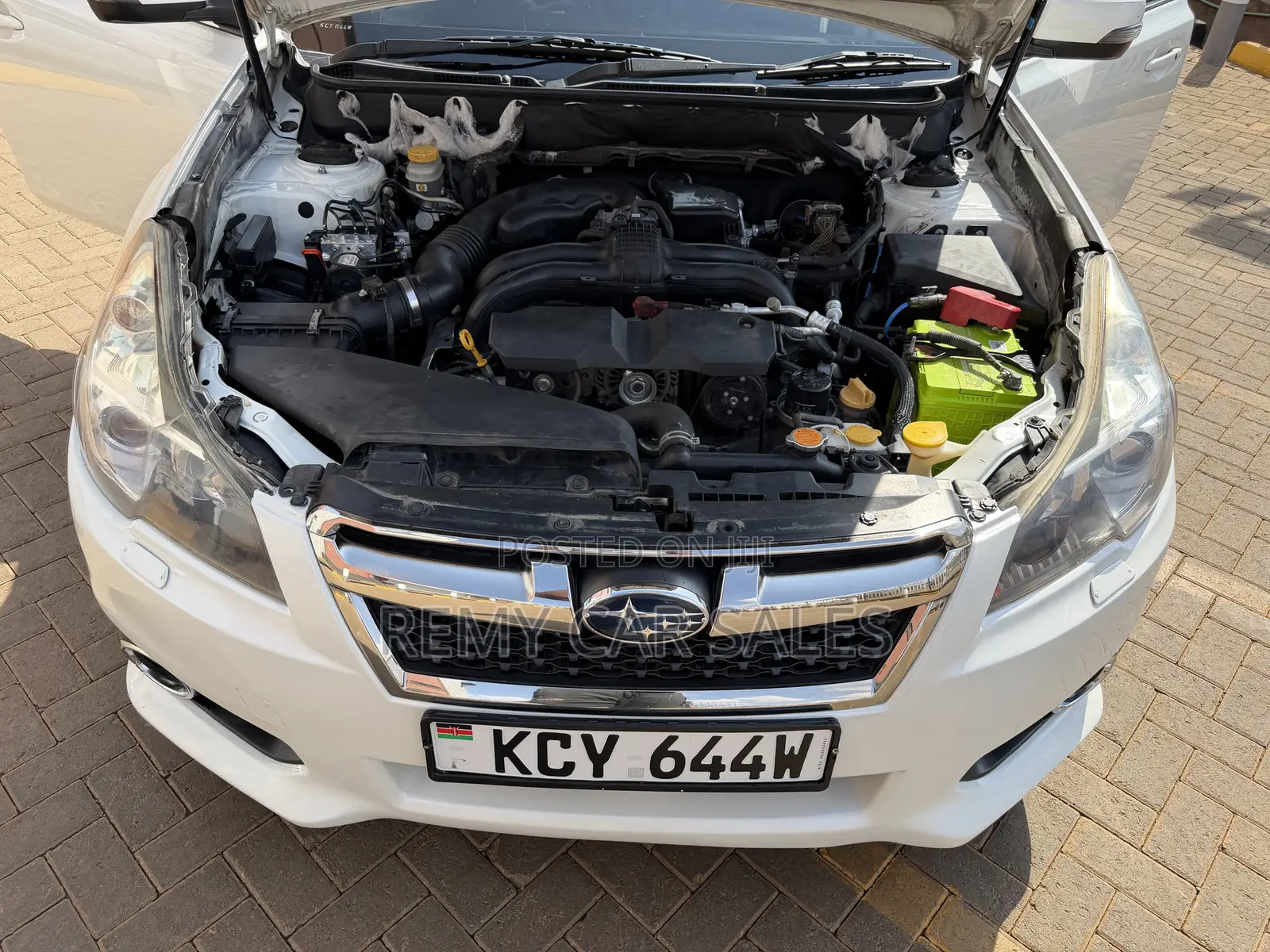 Subaru Legacy 2013 White