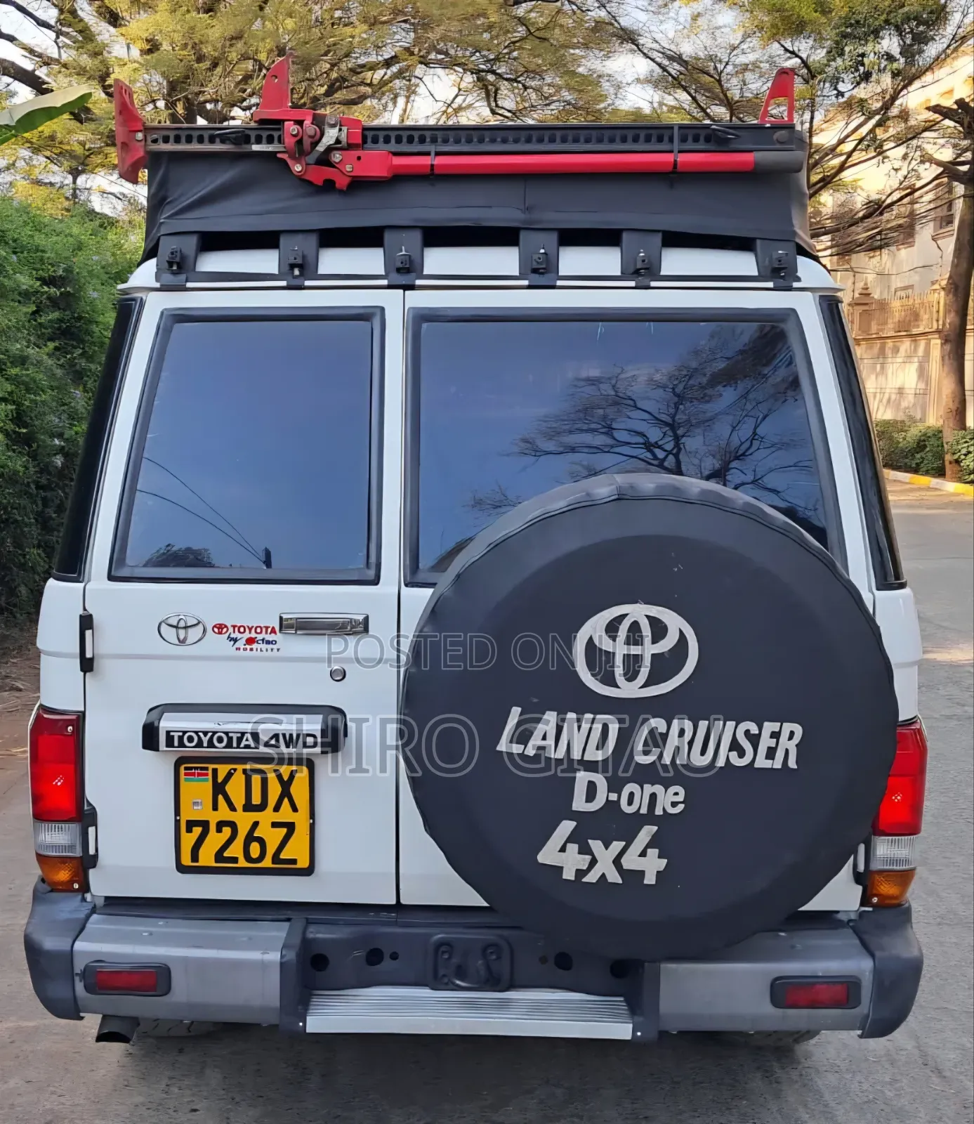 Toyota Land Cruiser 2012 White