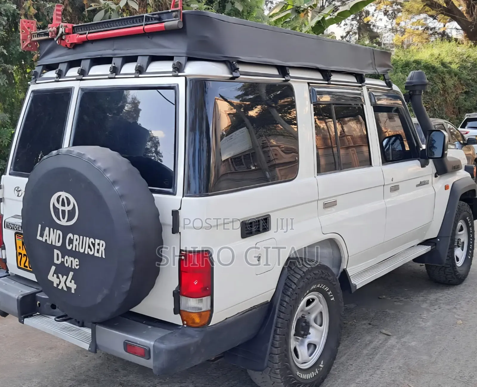 Toyota Land Cruiser 2012 White
