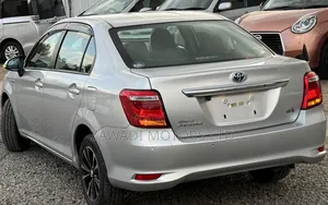 Toyota Axio 1.5 Hybrid G 2WD 2019 Silver