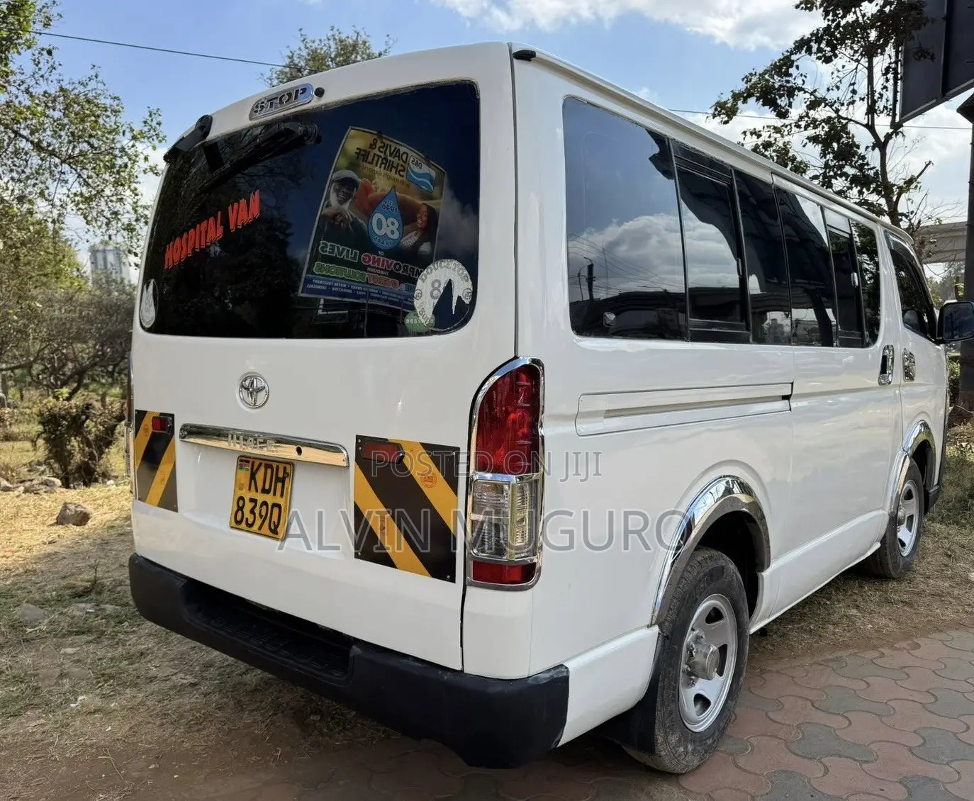 Toyota HiAce 2015 White