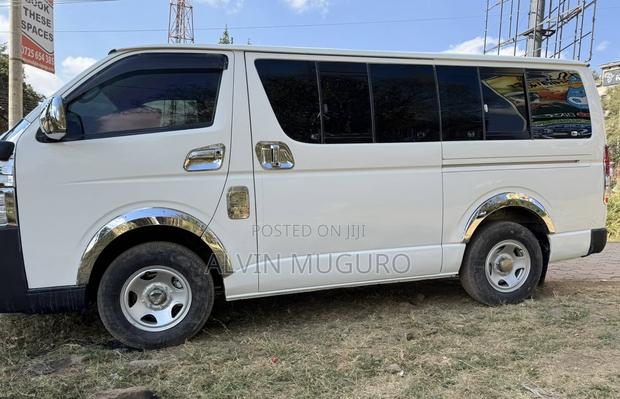 Toyota HiAce 2015 White - thumbnail 6