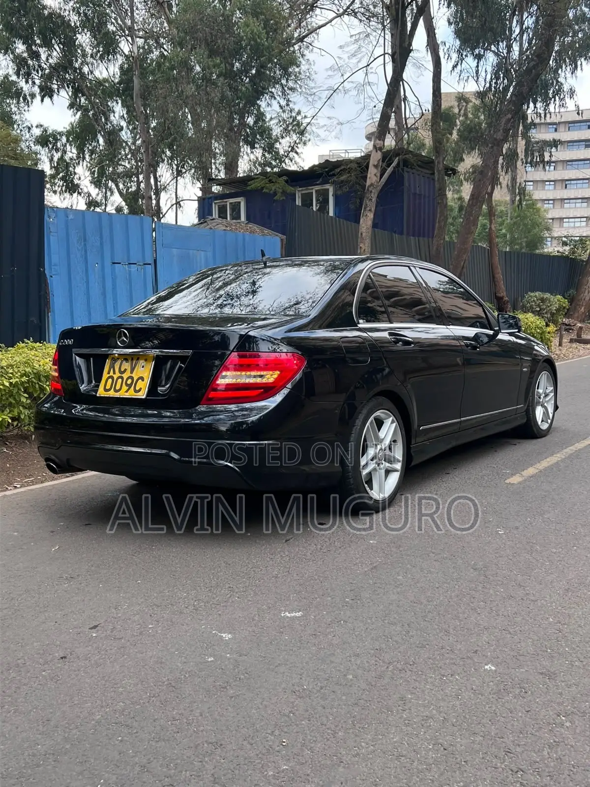 Mercedes-Benz C200 2012 Black