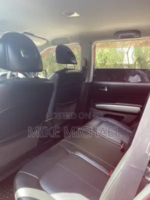 Nissan X-Trail 2.0 Petrol XE 2010 Red