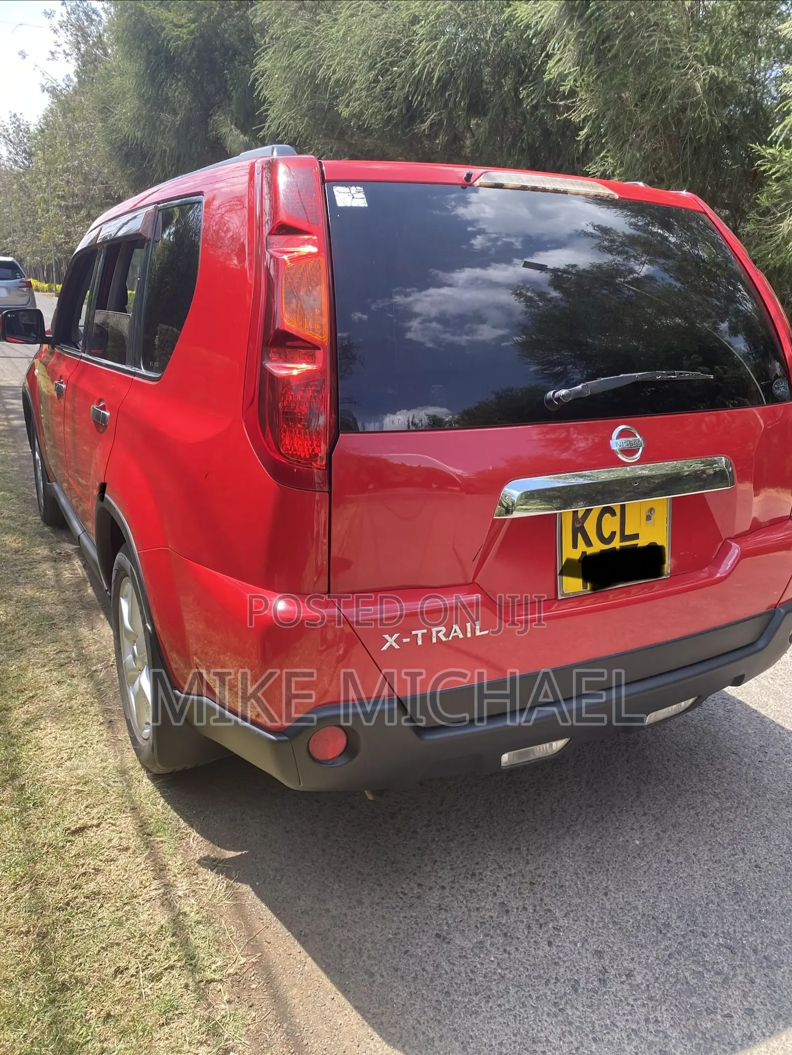 Nissan X-Trail 2.0 Petrol XE 2010 Red