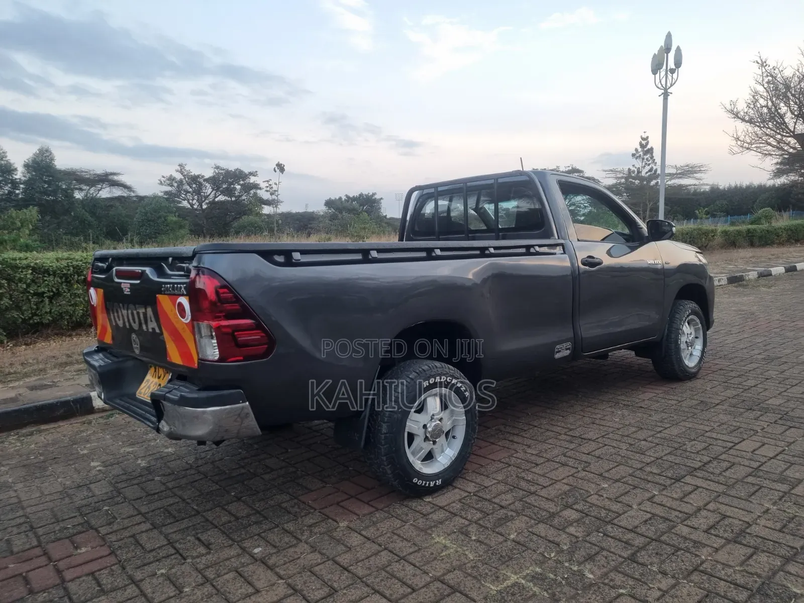 Toyota Hilux 2019 Gray