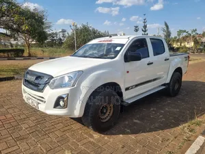 Isuzu D-MAX 2014 Off white