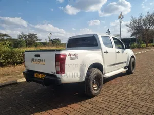 Isuzu D-MAX 2014 Off white