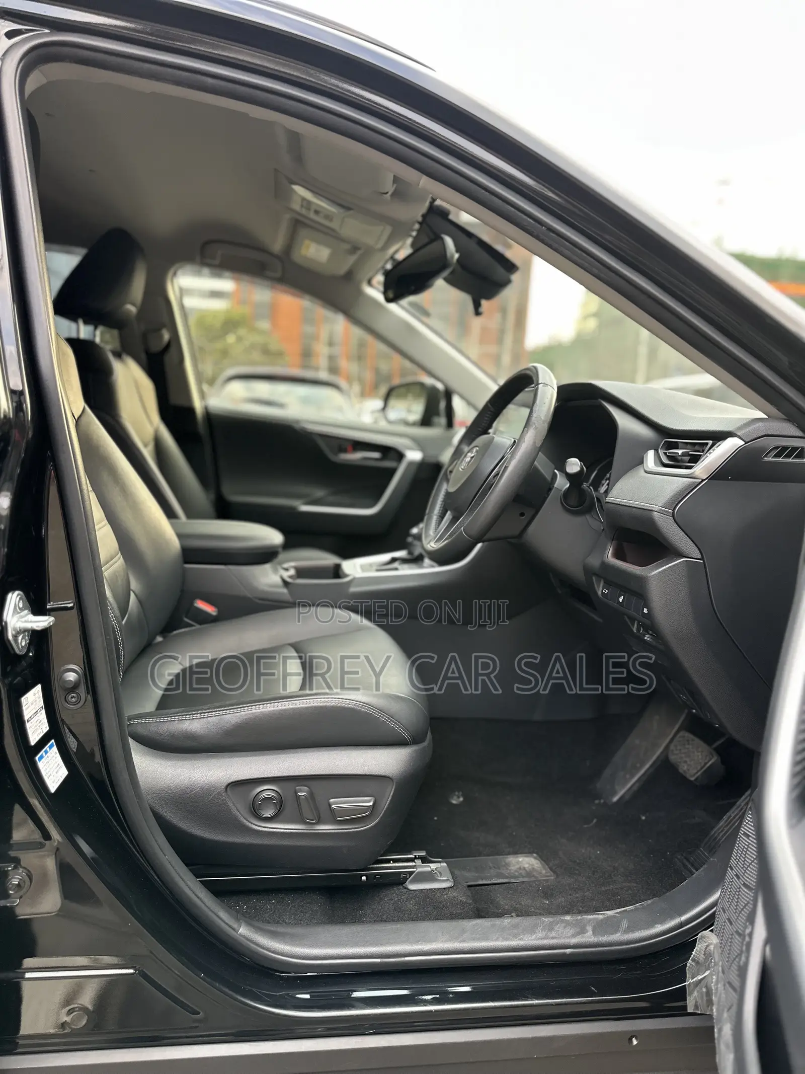 Toyota RAV4 LE AWD 2020 Black