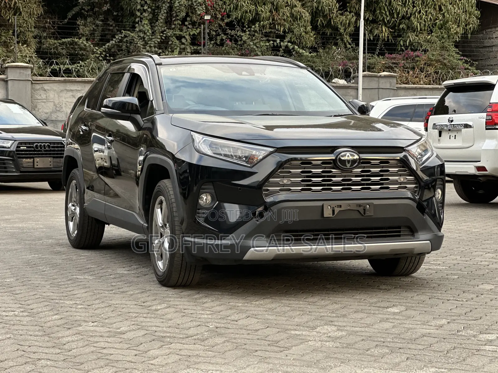 Toyota RAV4 LE AWD 2020 Black