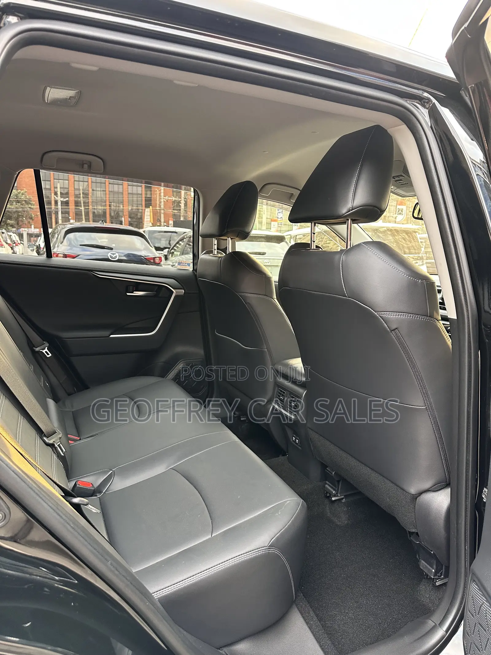 Toyota RAV4 LE AWD 2020 Black