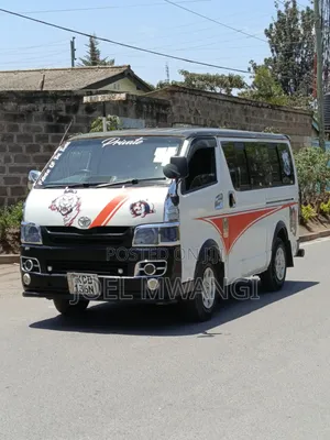 Toyota HiAce 2009 White