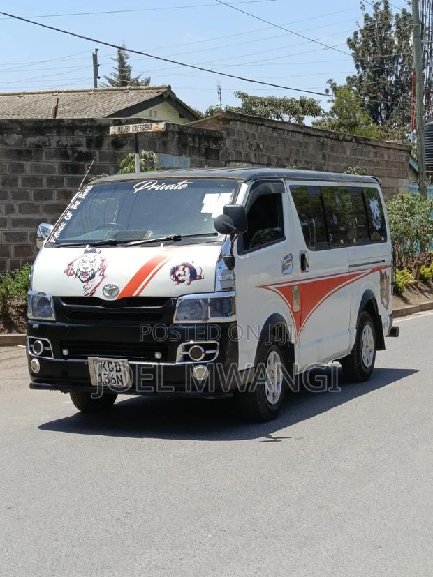 Toyota HiAce 2009 White - thumbnail 3