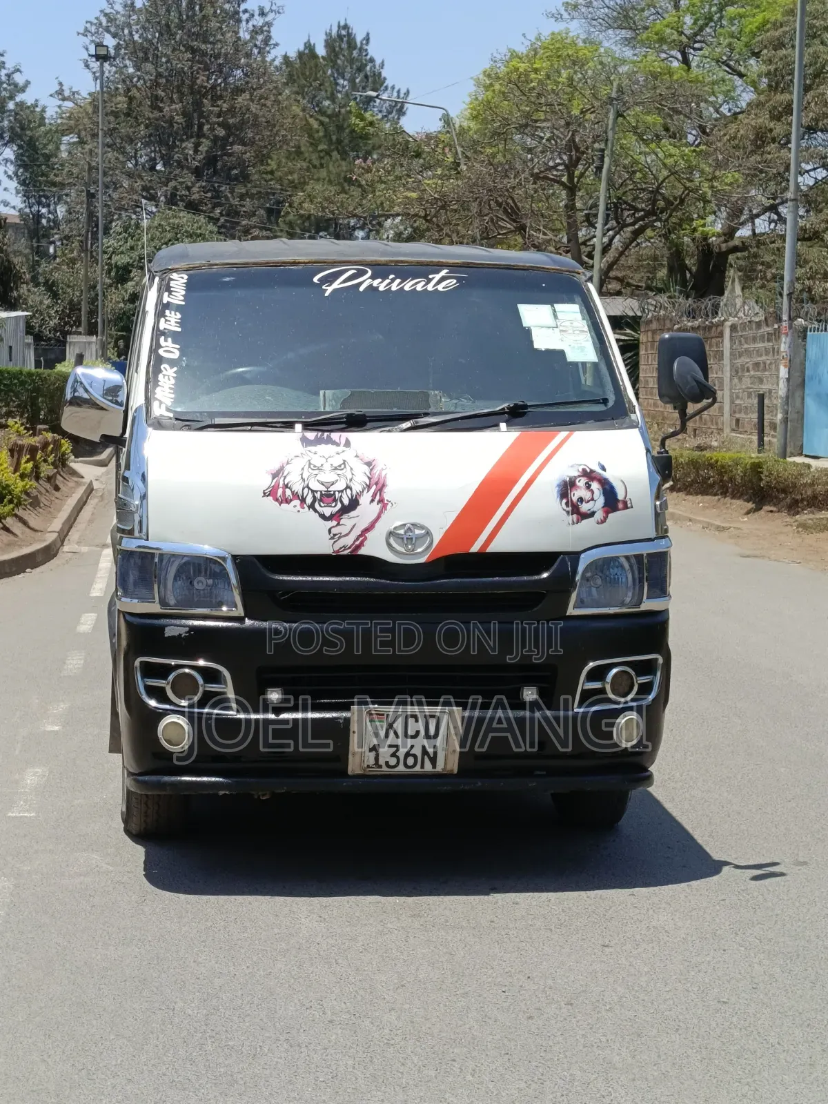 Toyota HiAce 2009 White