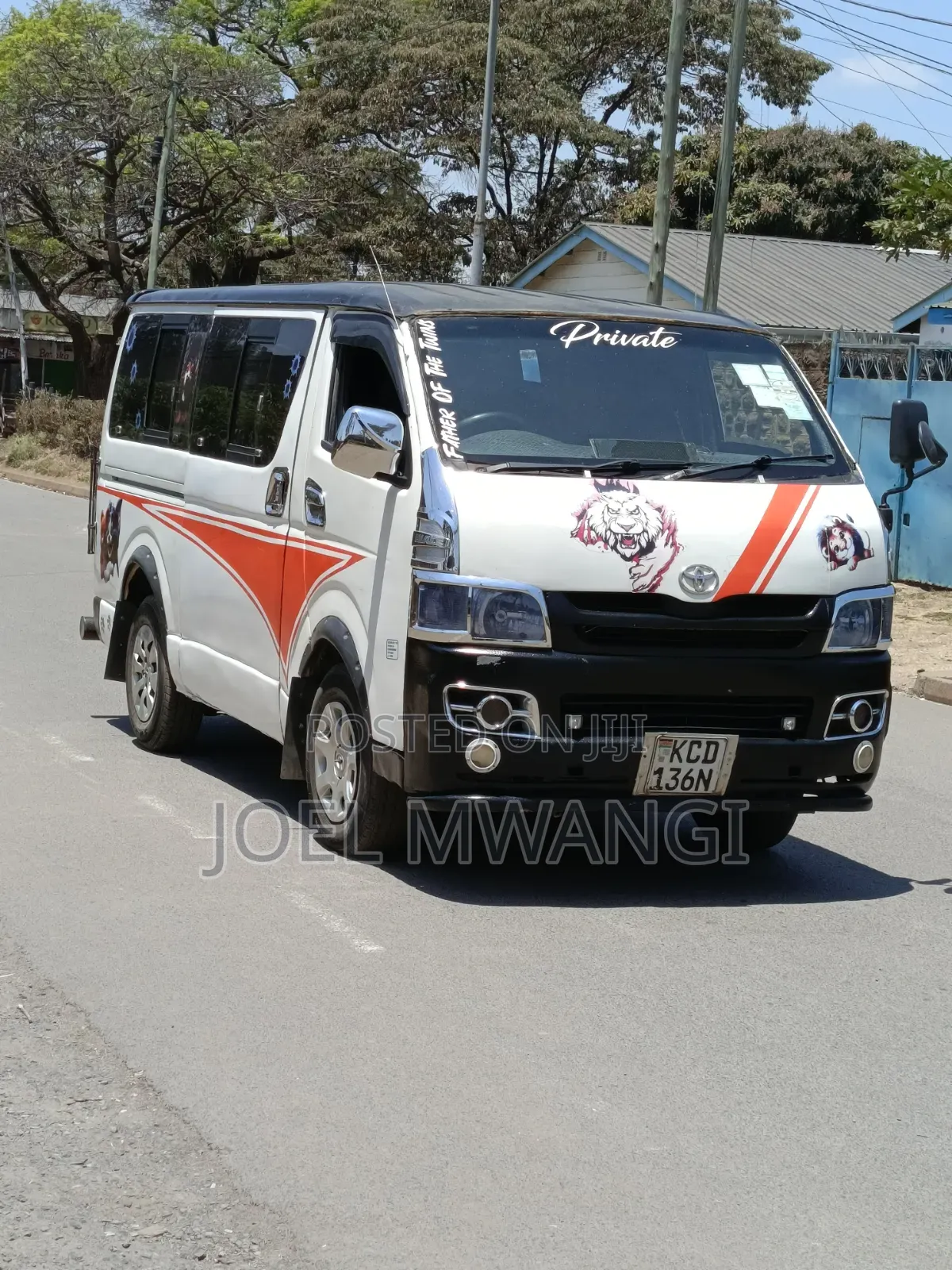 Toyota HiAce 2009 White