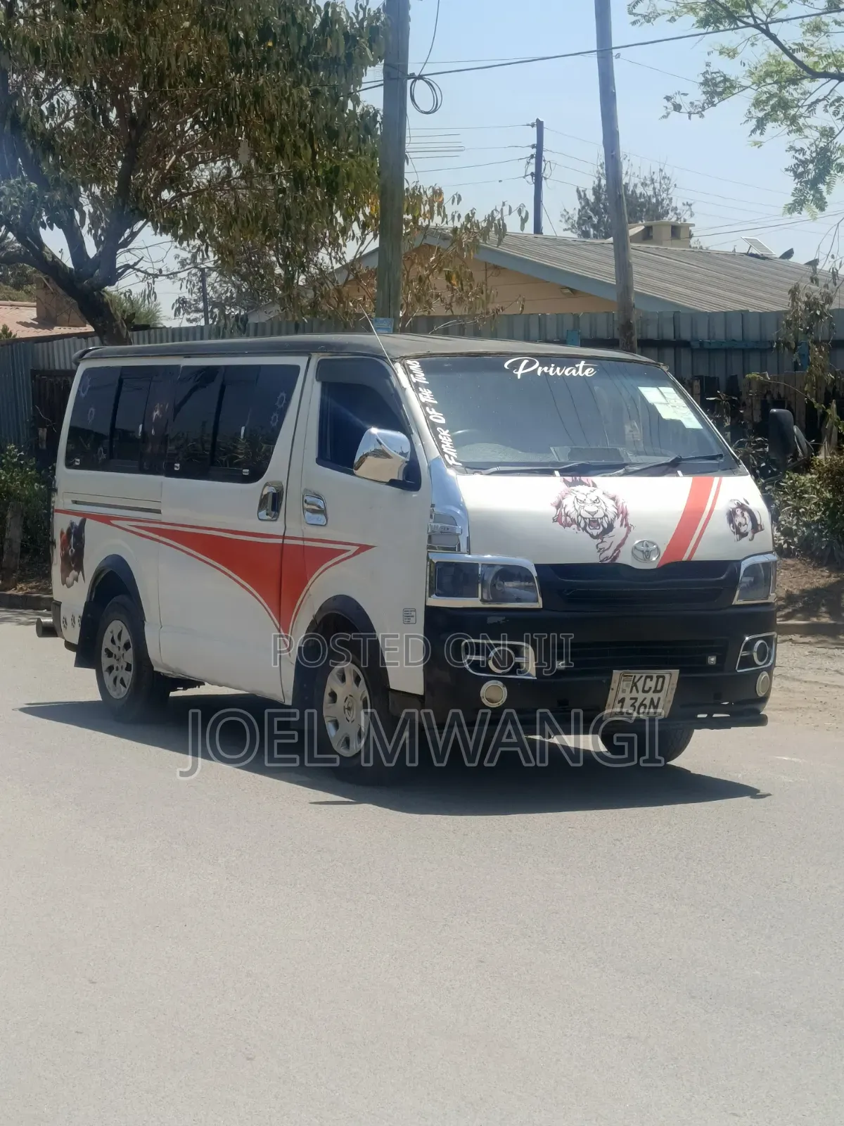 Toyota HiAce 2009 White