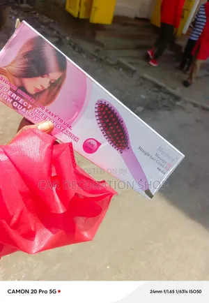 Electric Hair Straightening Brush Designed With Anti Scald Brustles