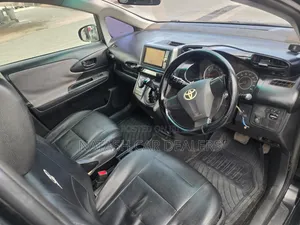 Toyota Wish 2011 Black