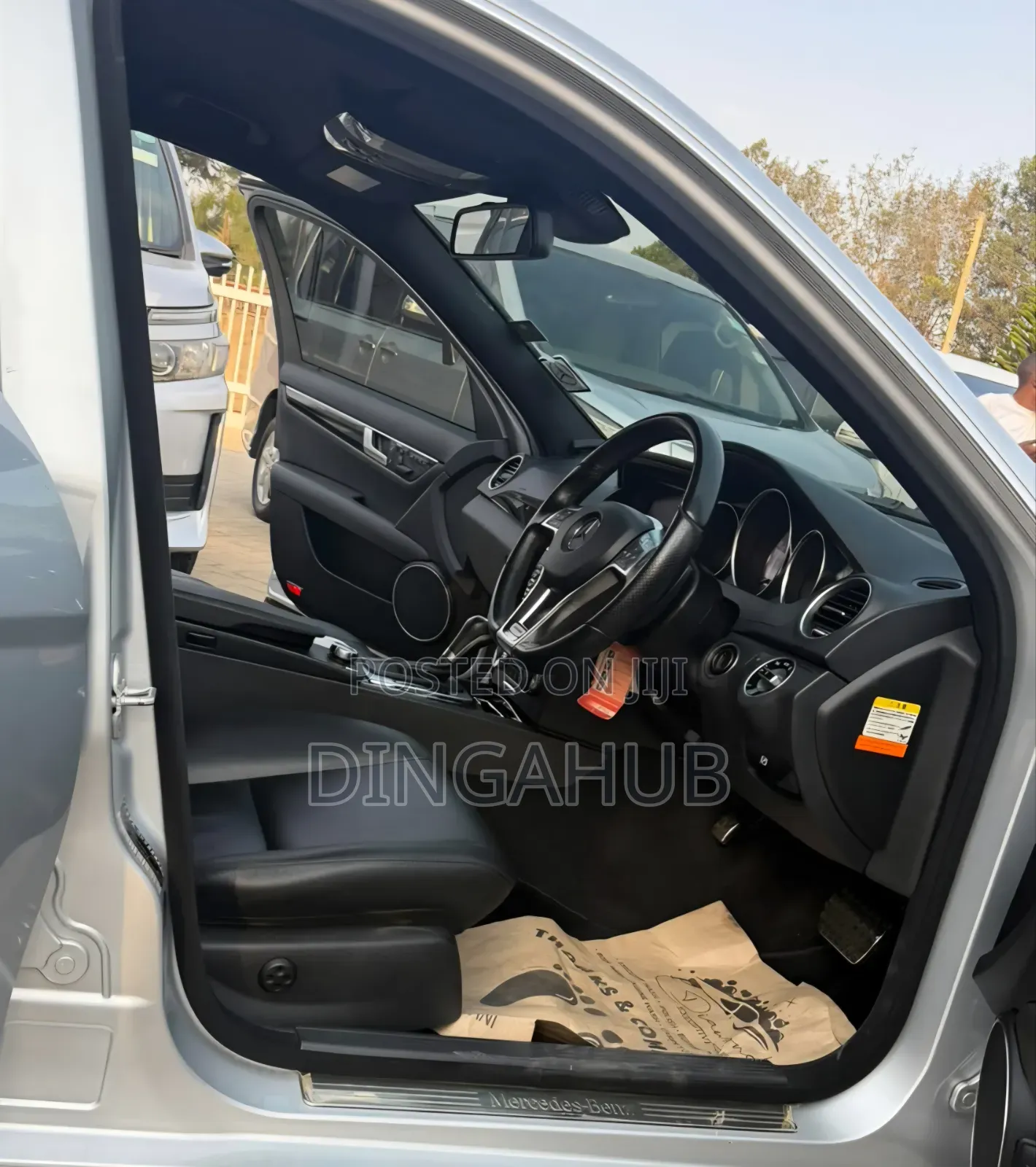 Mercedes-Benz C200 2012 Silver