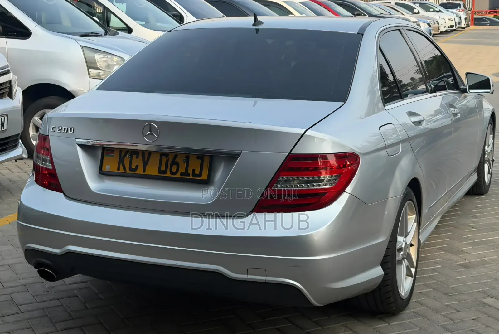 Mercedes-Benz C200 2012 Silver