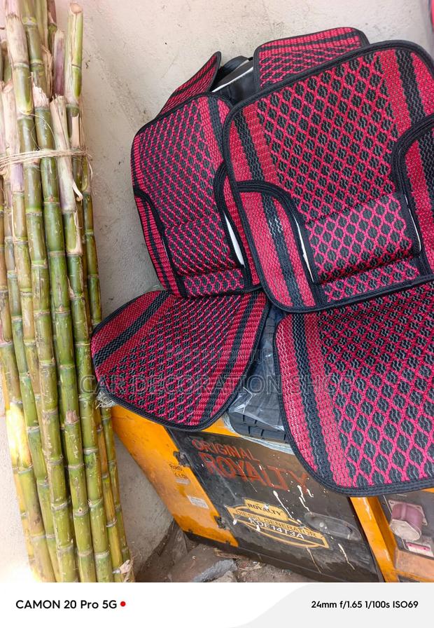 2pc Red_black Textured Diamond Grid Pattern Withbatching Border Covers - main view