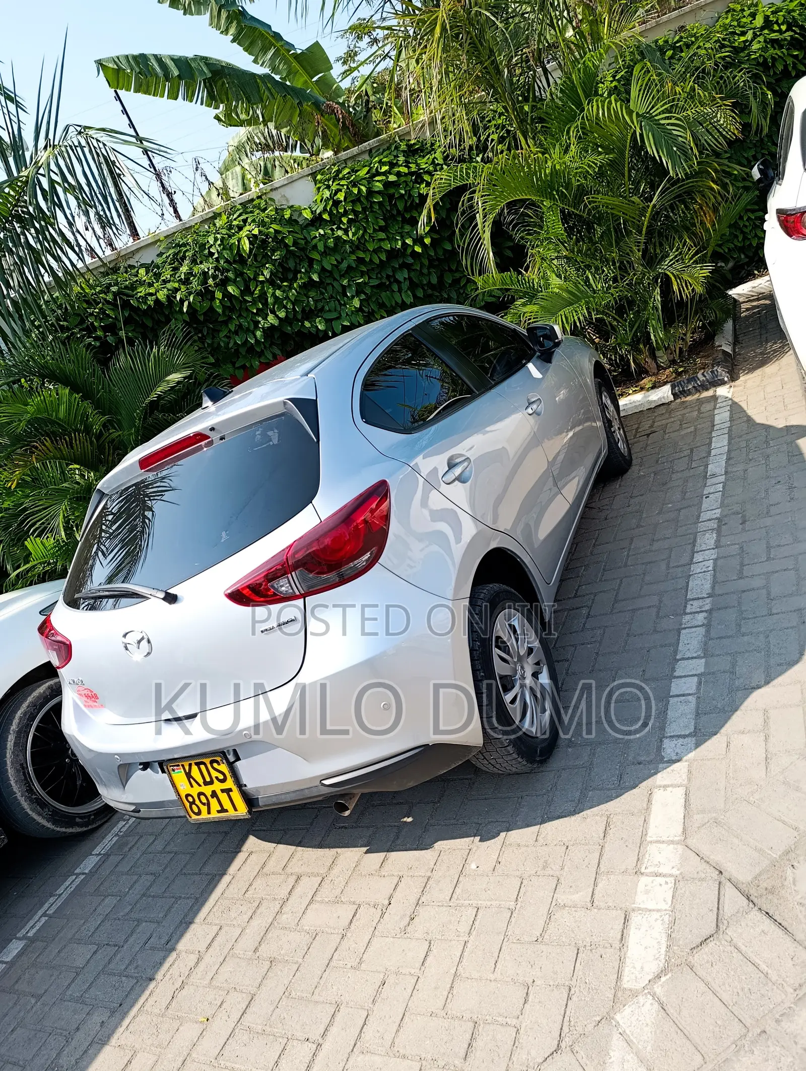 Mazda 2 2019 Silver