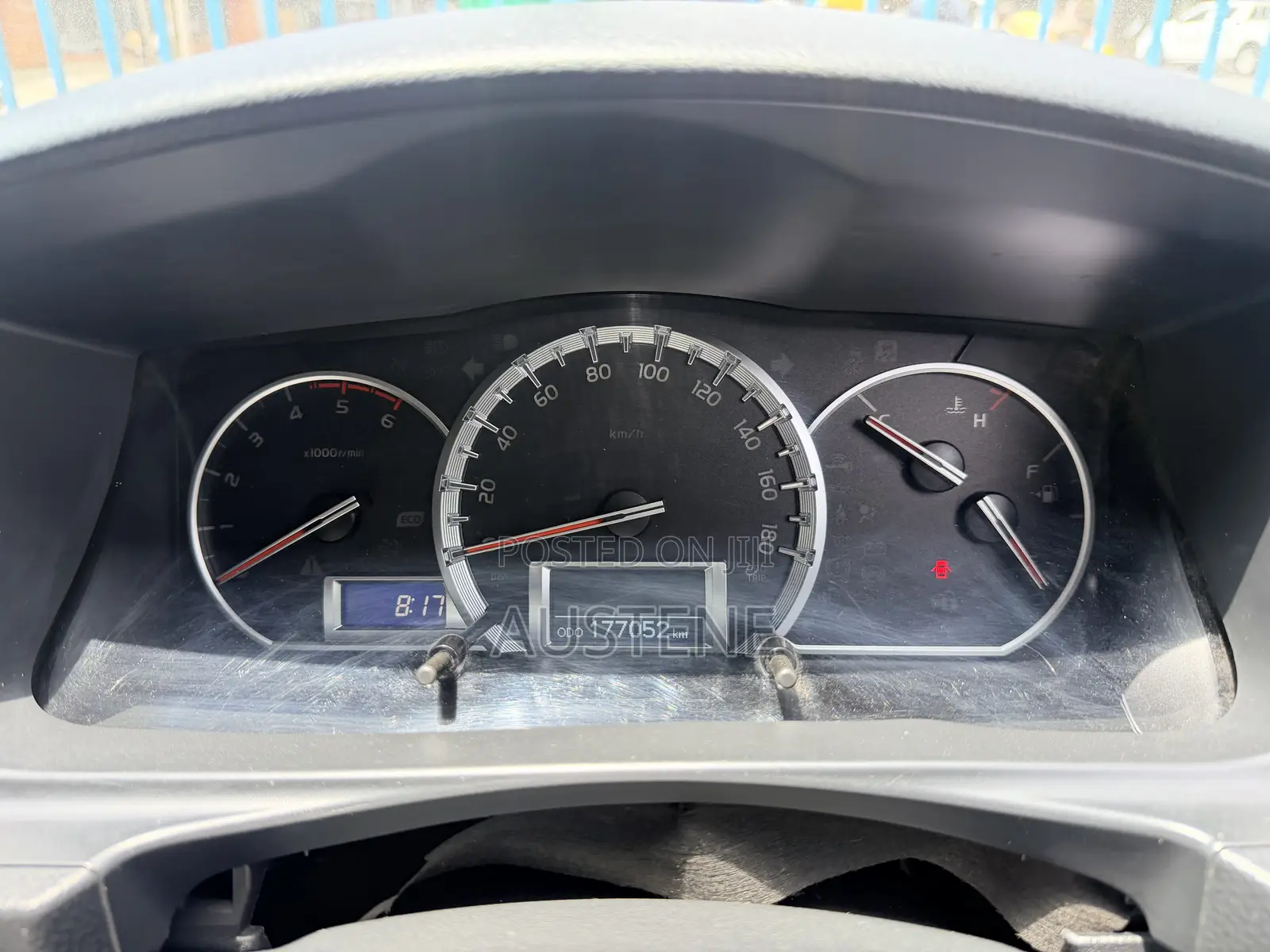 Toyota HiAce 2018 White