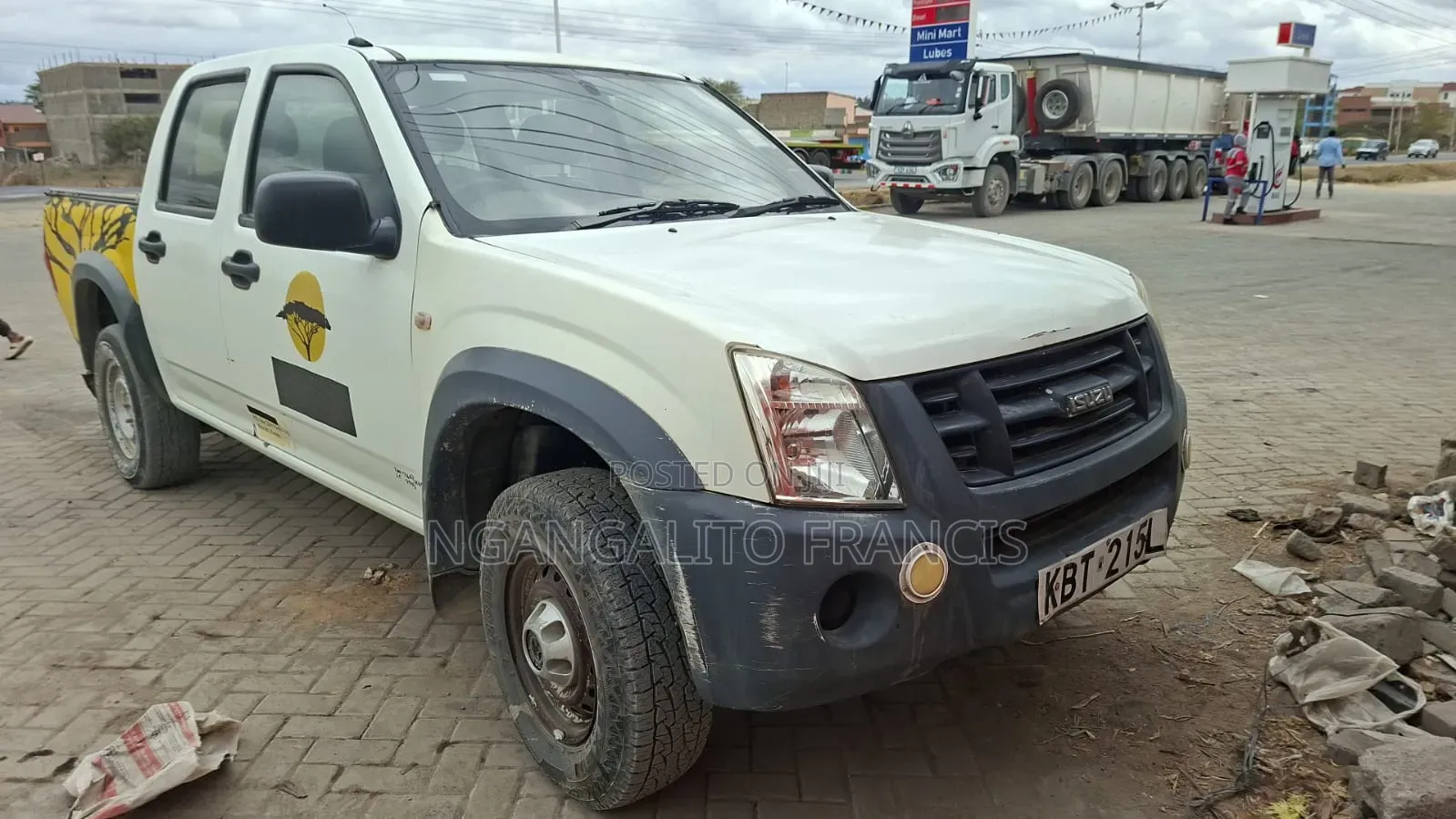 Isuzu D-MAX 2013 White