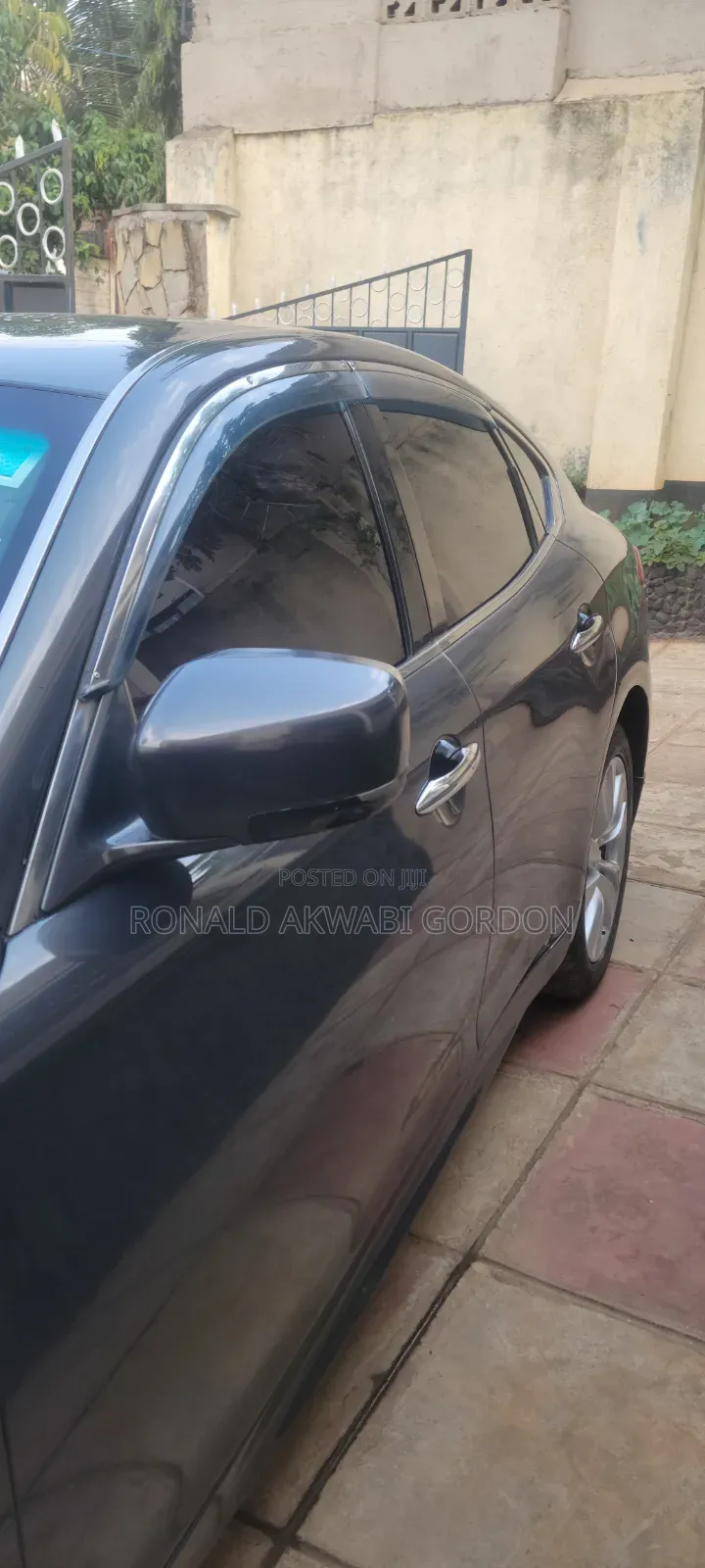 Nissan Fuga 2010 Gray