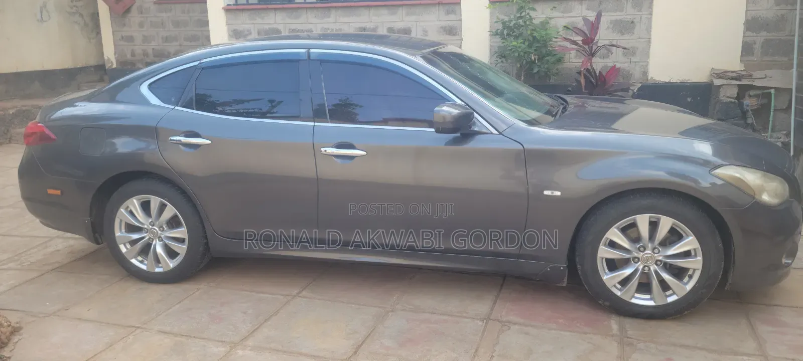 Nissan Fuga 2010 Gray
