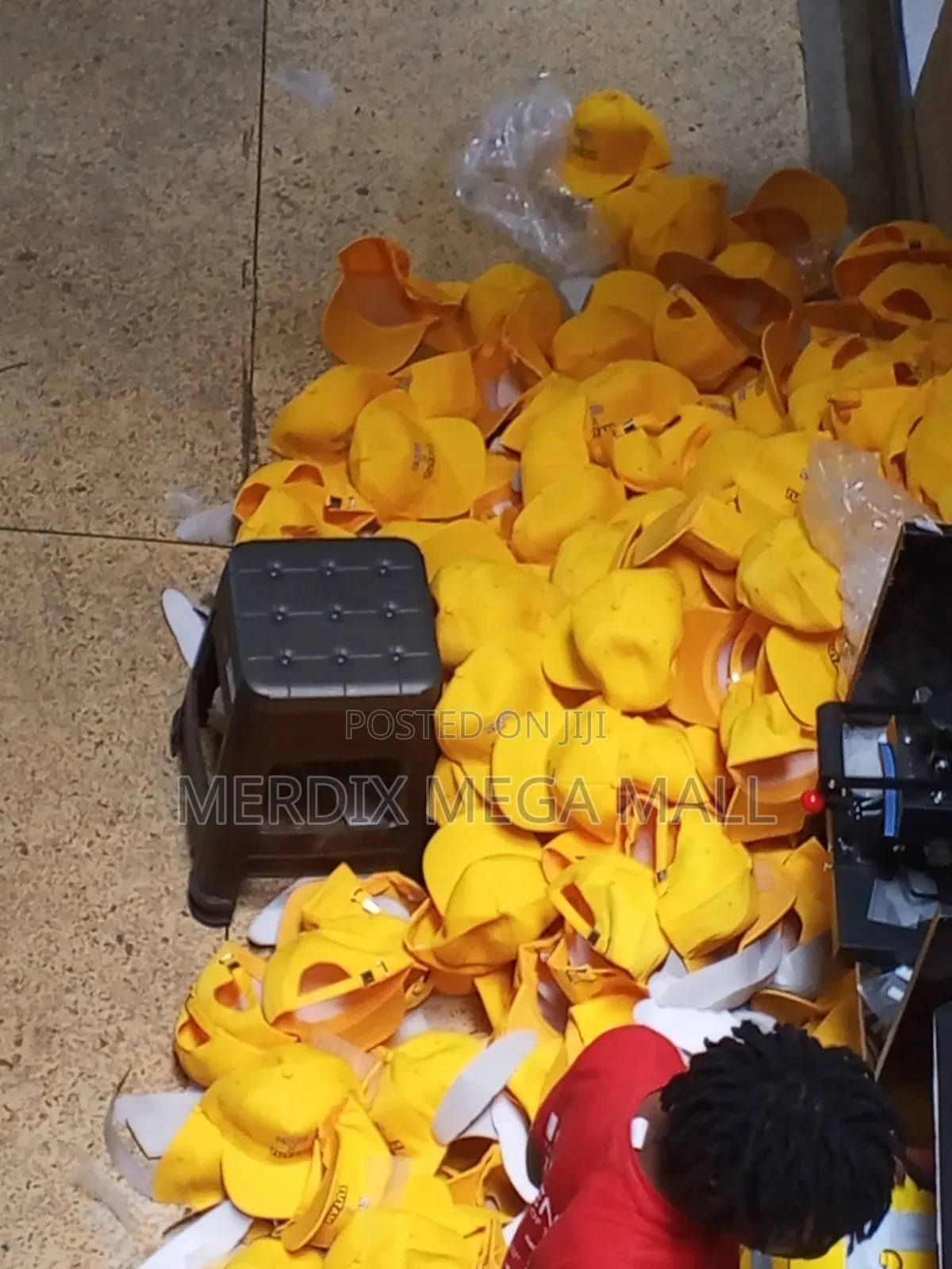 Yellow Caps,caps
