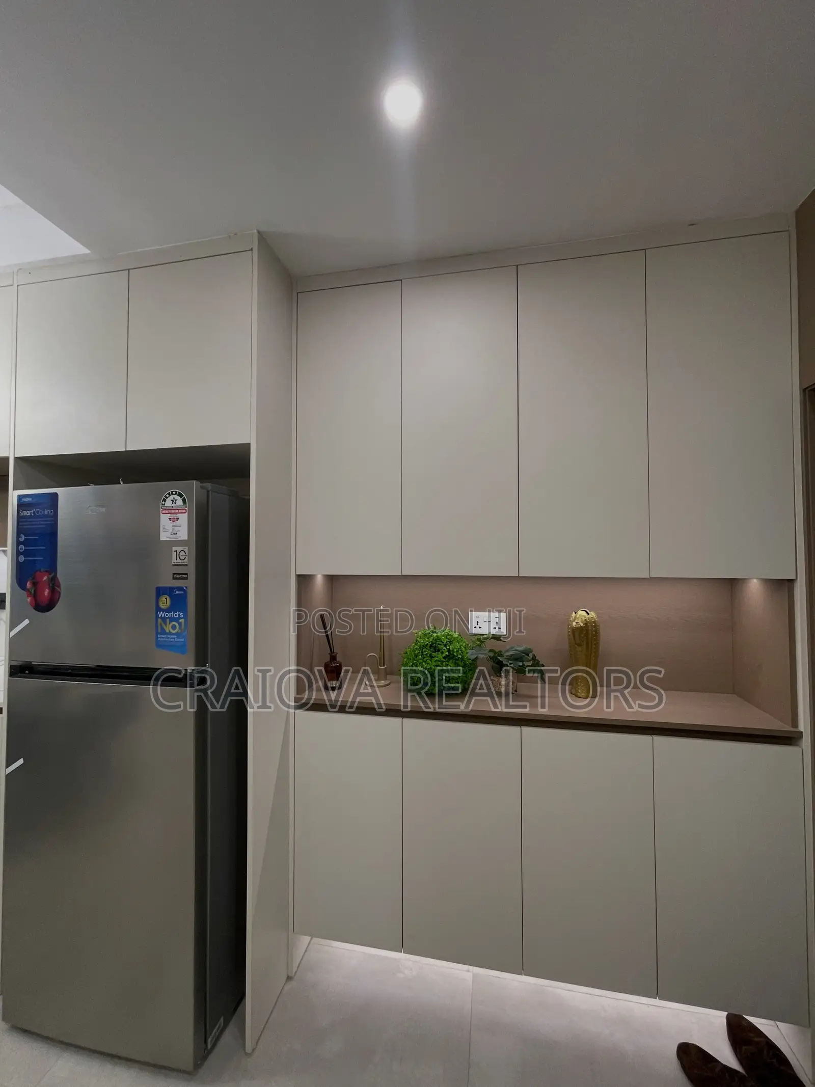 4bdrm Apartment in Valley Arcade for sale