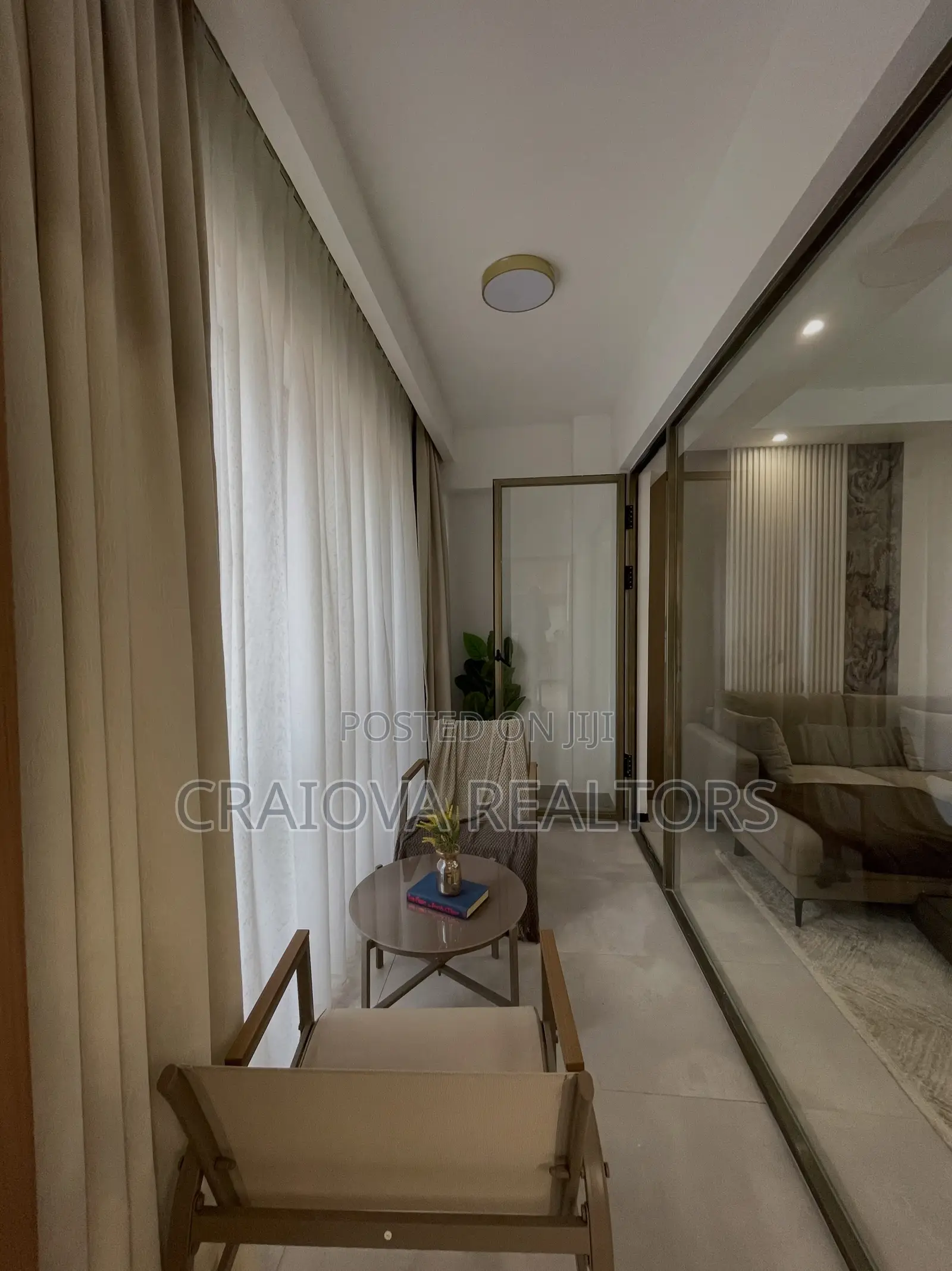 4bdrm Apartment in Valley Arcade for sale