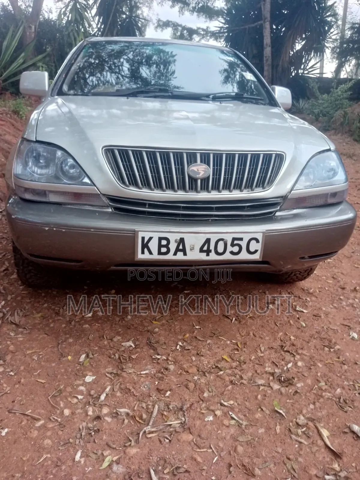 Toyota Harrier 2000 Beige