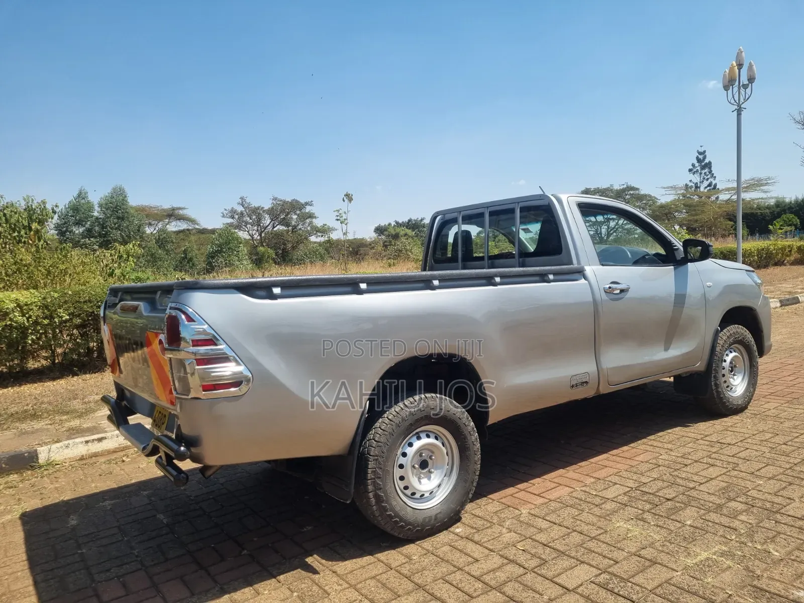 Toyota Hilux 2015 Silver