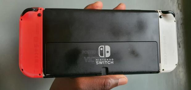 Nintendo Switch Oled - thumbnail 2