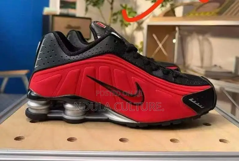Hot Nike Shox R4 Snekaers