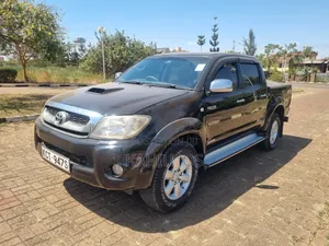 Toyota Hilux 2012 Black