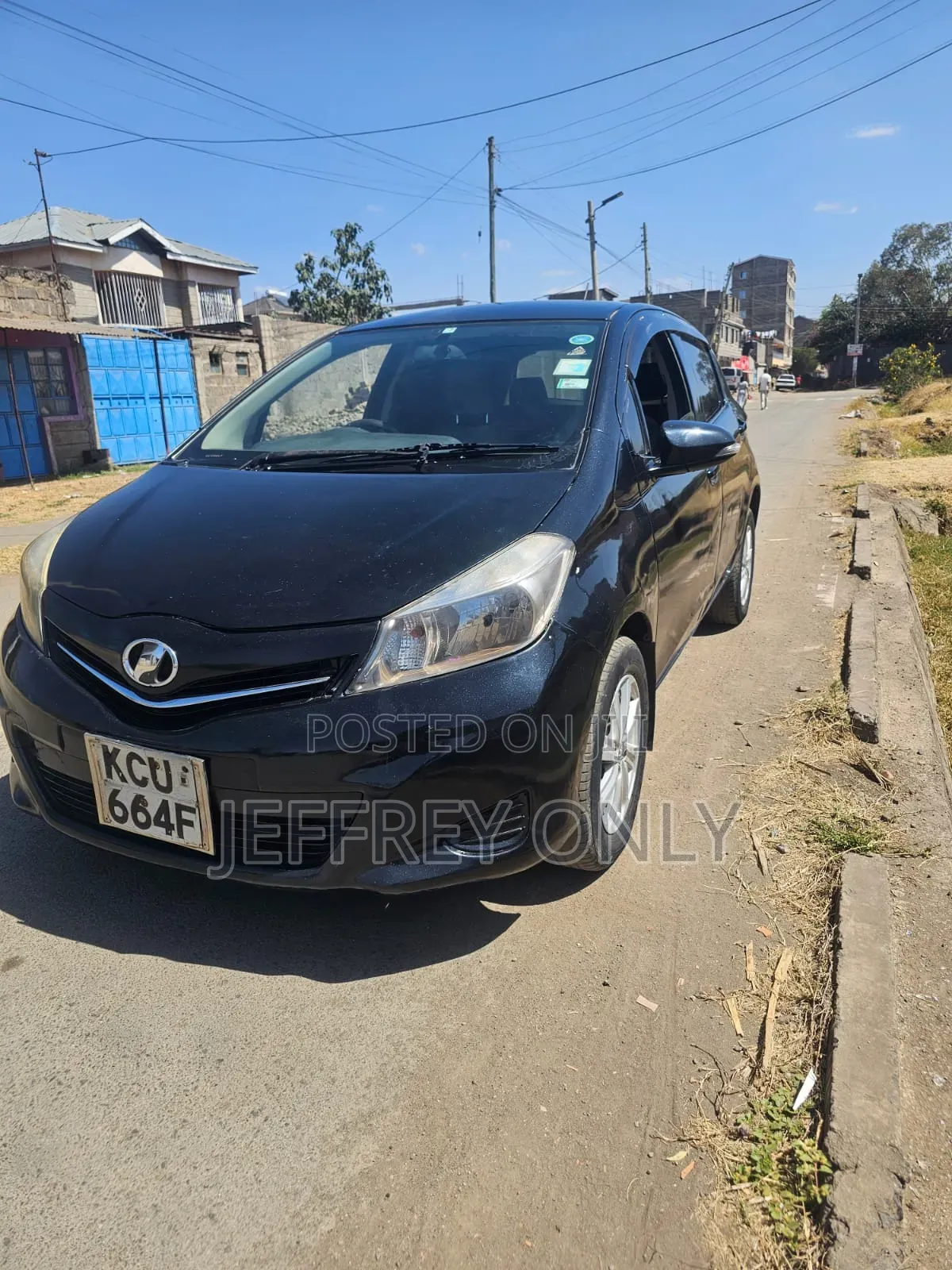 Toyota Vitz 2011 Black