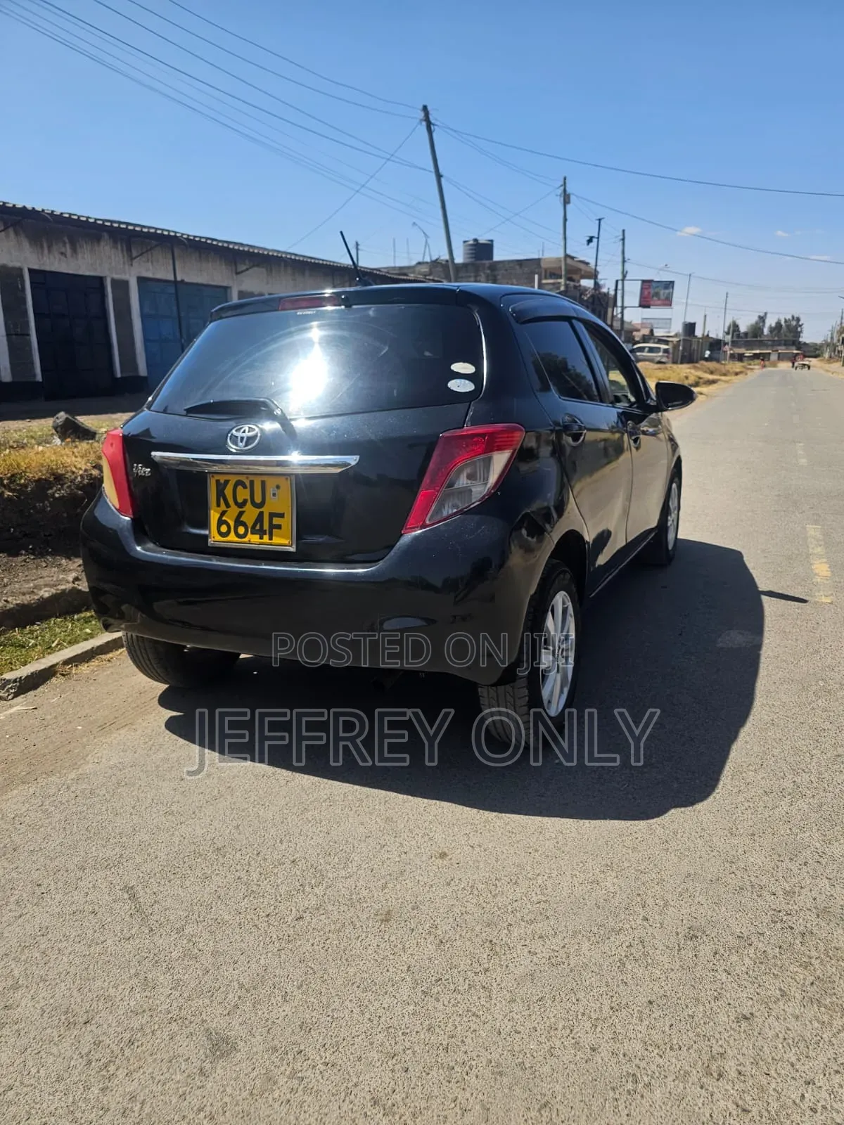 Toyota Vitz 2011 Black
