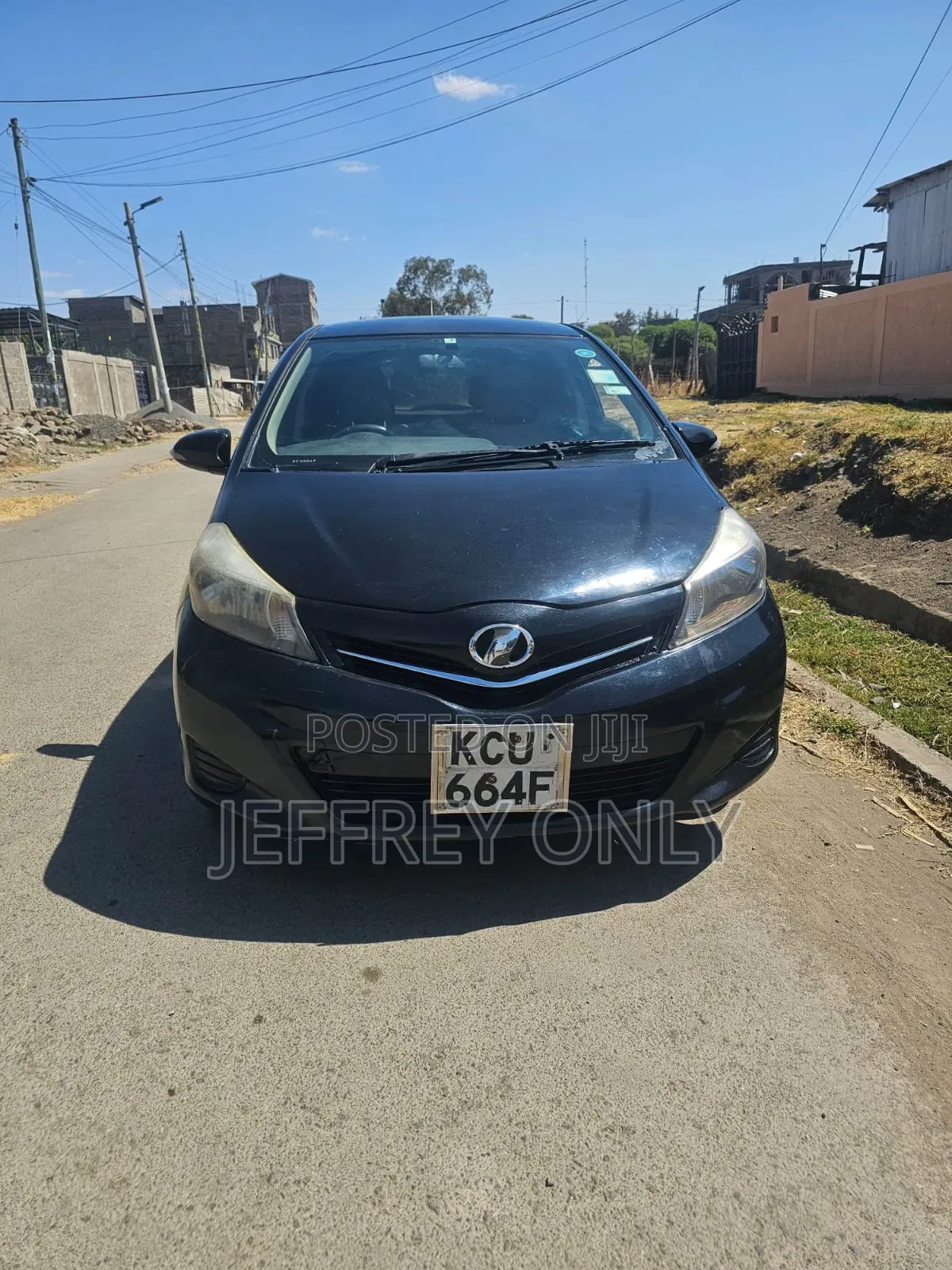 Toyota Vitz 2011 Black