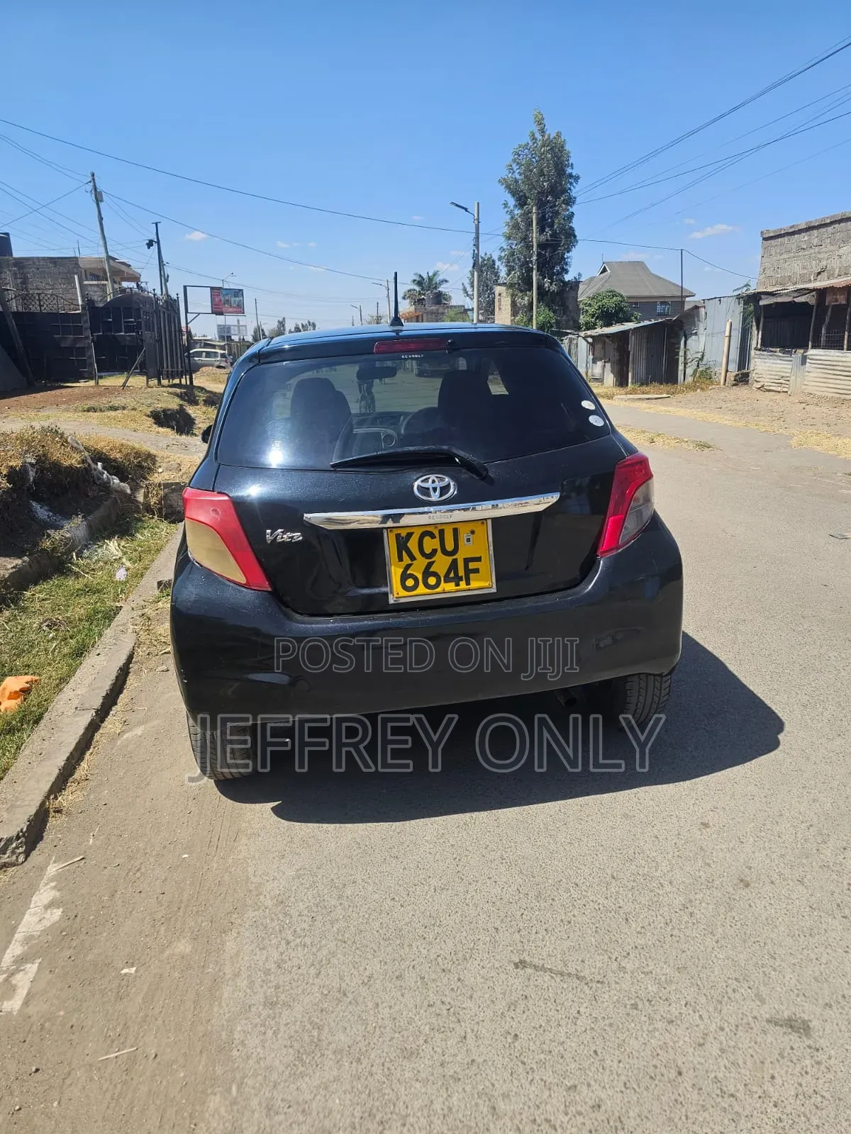 Toyota Vitz 2011 Black