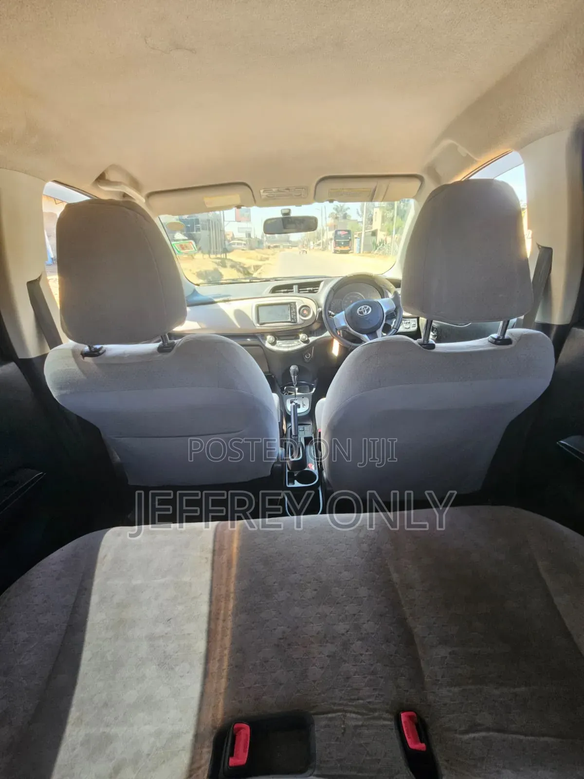 Toyota Vitz 2011 Black