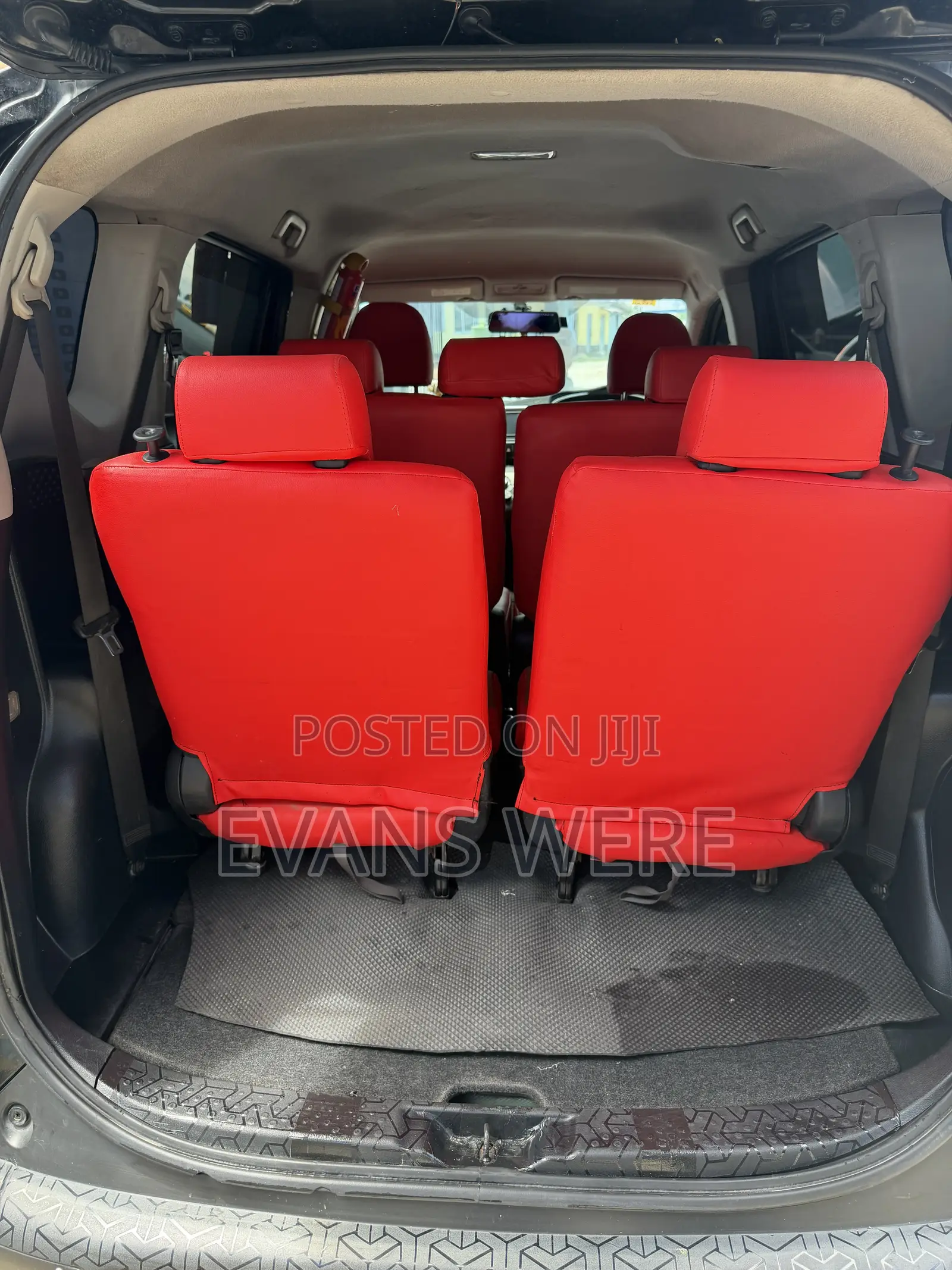 Toyota Sienta 1.5 FWD (6-seater) 2016 Black