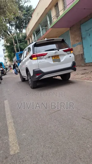 Toyota Rush 2018 White