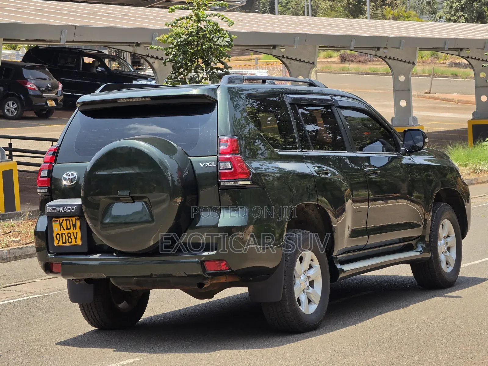 Toyota Land Cruiser Prado 3.0 D-4D (190 Hp) 7 seats 2014 Green