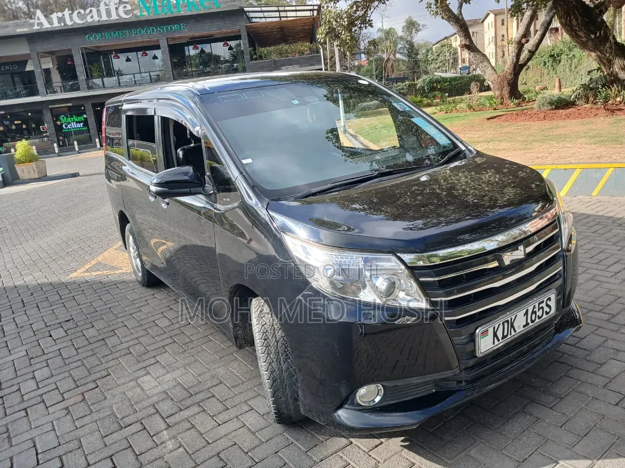 Toyota Noah 2.0 AWD (7 Seater) 2016 Black