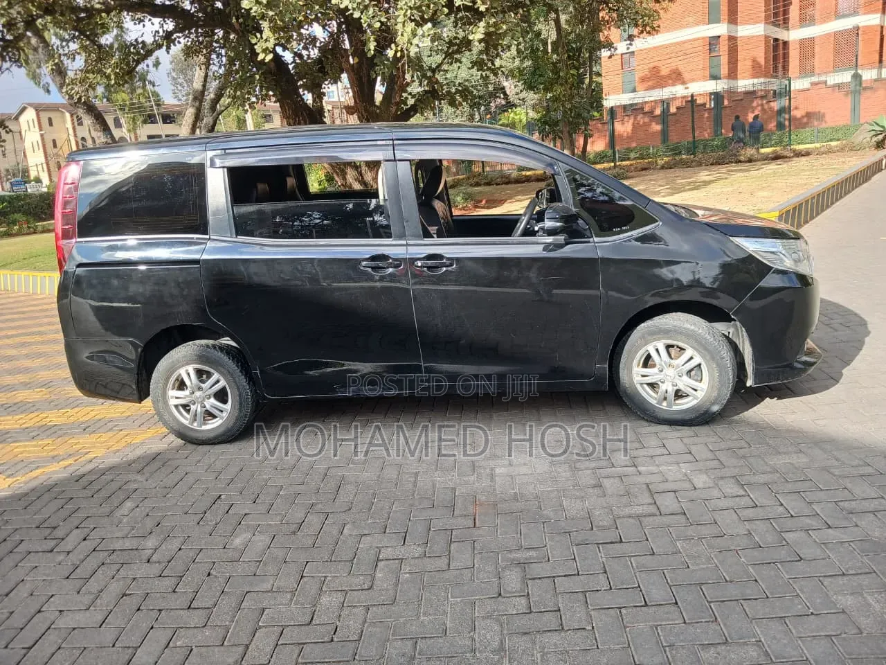 Toyota Noah 2.0 AWD (7 Seater) 2016 Black